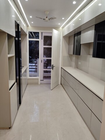 Building Lobby in 3 BHK Builder Floor at Sector 4 – for Sale