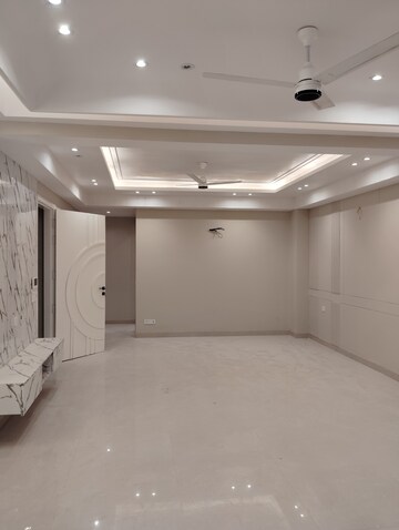 Kitchen in 3 BHK Builder Floor at Sector 4 – for Sale