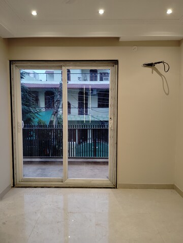 Room in 3 BHK Builder Floor at Sector 4 – for Sale