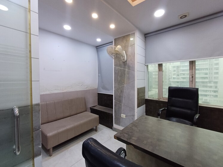 Floor Plan, netaji subhash place Commercial Office Space 1000 Sq.Ft. In Netaji Subhash Place Delhi 8758881