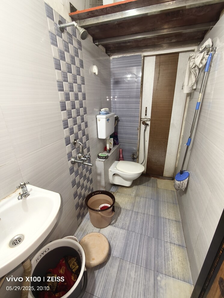 Bathroom, kharigaon 1 Bedroom 650 Sq.Ft. Apartment In Kharigaon Thane 8758983