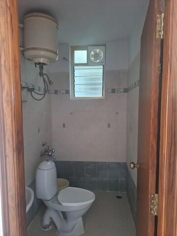 Bathroom in 6 BHK Independent House at Rt Nagar – for Sale