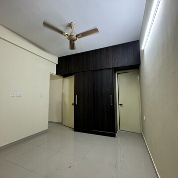 Room in 2 BHK Apartment at Pyramid Pride, Sector 76 – for Rent