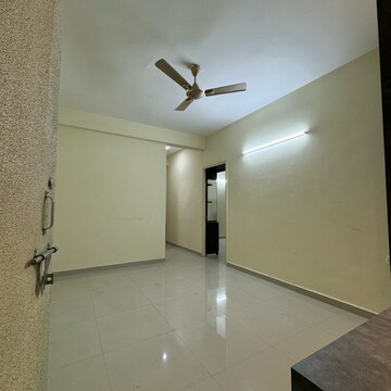 Room in 2 BHK Apartment at Pyramid Pride, Sector 76 – for Rent