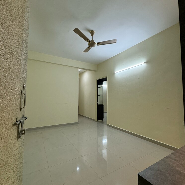 Room, pyramid-pride 2 Bedroom 598 Sq.Ft. Apartment In Sector 76 Gurgaon 8759140