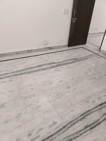 Room in 1 BHK Apartment at New Ashok Nagar – for Rent