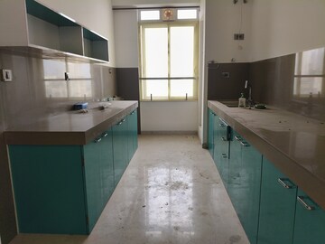 Kitchen in 3.5 BHK Apartment at Marathon Monte South, Byculla West – for Rent