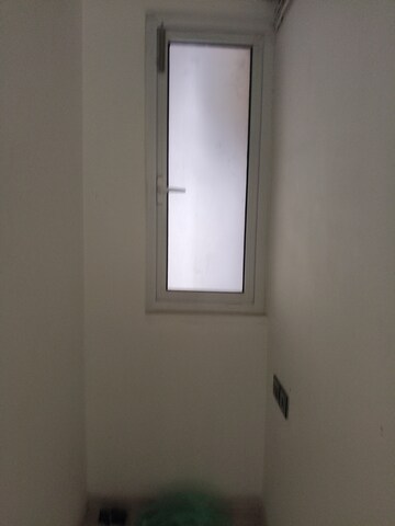 Room in 3.5 BHK Apartment at Marathon Monte South, Byculla West – for Rent