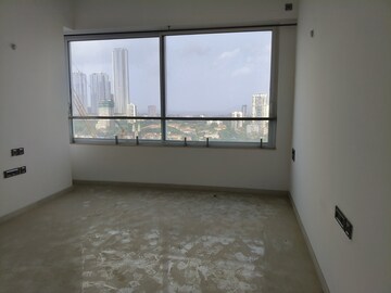 Room in 3.5 BHK Apartment at Marathon Monte South, Byculla West – for Rent