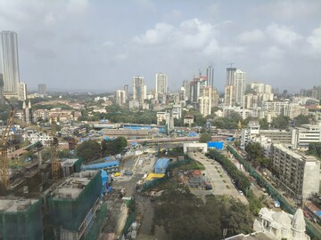 Swimming Pool in 3.5 BHK Apartment at Marathon Monte South, Byculla West – for Rent