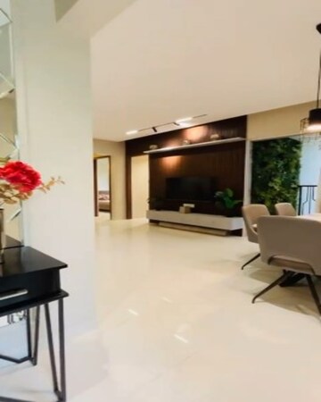 Gym in 1.5 BHK Apartment at Santacruz West – for Rent