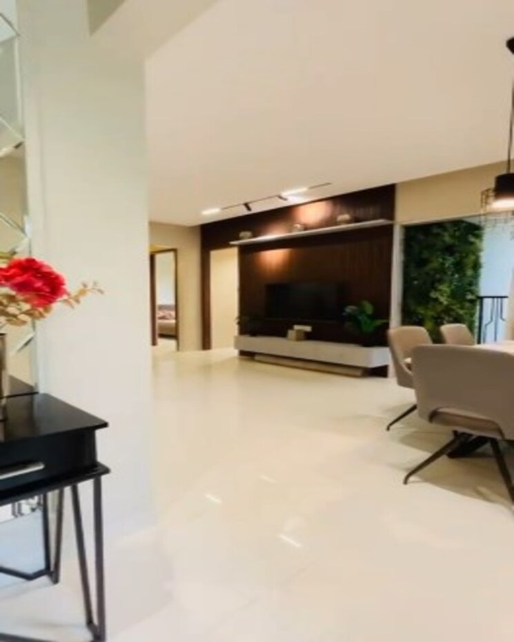 Gym, santacruz west 1.5 Bedroom 525 Sq.Ft. Apartment In Santacruz West Mumbai 8759169