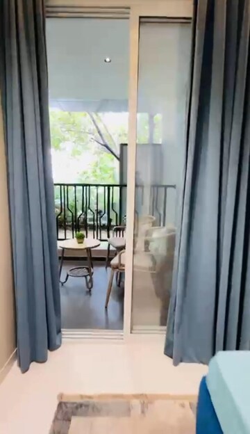 Balcony in 1.5 BHK Apartment at Santacruz West – for Rent
