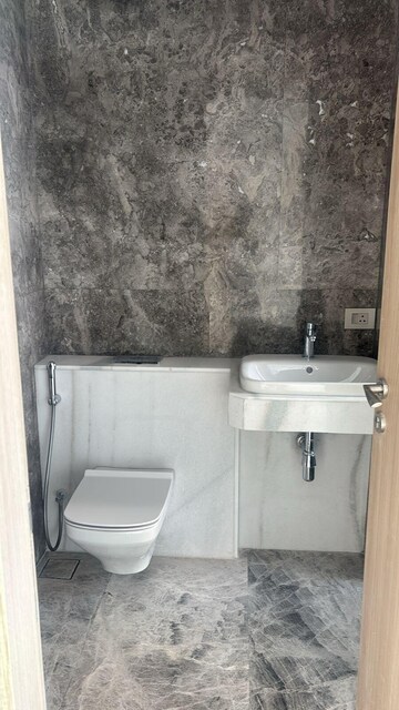 Bathroom in 4 BHK Apartment at Rustomjee Crown, Prabhadevi – for Sale