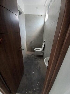 Bathroom in 4 BHK Villa at Sultanpur – for Sale