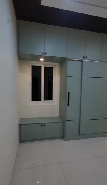 Room in 2 BHK Apartment at Rajapushpa Provincia, Narsingi – for Rent