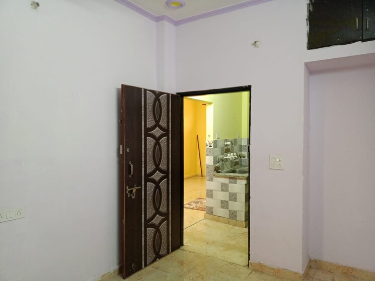 Room, sector 21c 3 Bedroom 1600 Sq.Ft. Apartment In Sector 21c Faridabad 8759488