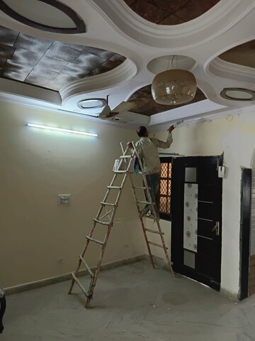 Master Bedroom in 3 BHK Builder Floor at Nirman Vihar – for Rent