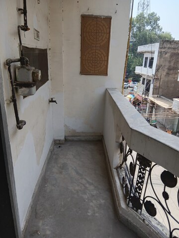 Balcony in 3 BHK Builder Floor at Nirman Vihar – for Rent