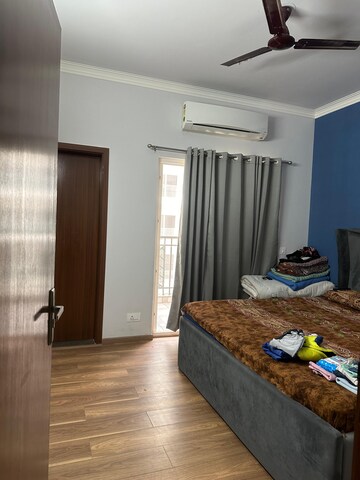 Bedroom in 3 BHK Apartment at Central Park Flower Valley Aqua Front Towers, Sohna Sector 33 – for Rent