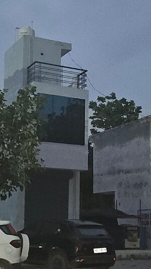  Shop For Sale in Sector 21d