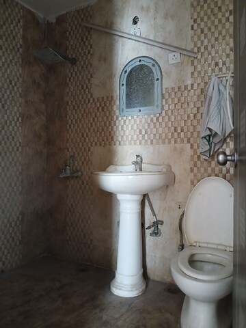 Bathroom in 2 BHK Apartment at Ansal Royal Heritage, Sector 70 – for Rent