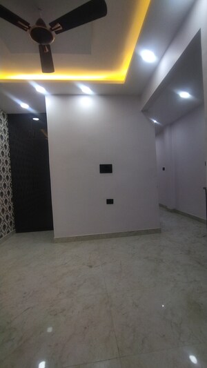 Room in 2 BHK Builder Floor at Govindpuri – for Sale