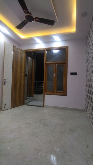 Room in 2 BHK Builder Floor at Govindpuri – for Sale