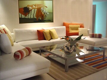Living Room in 4 BHK Apartment at Raheja Imperia, Worli – for Sale