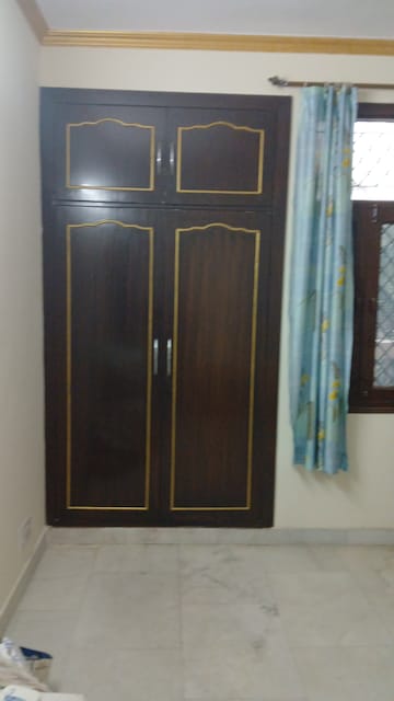 Furnished Amenities in 1 BHK Apartment at Sampada Shramdeep Apartment, Sector 62 – for Rent