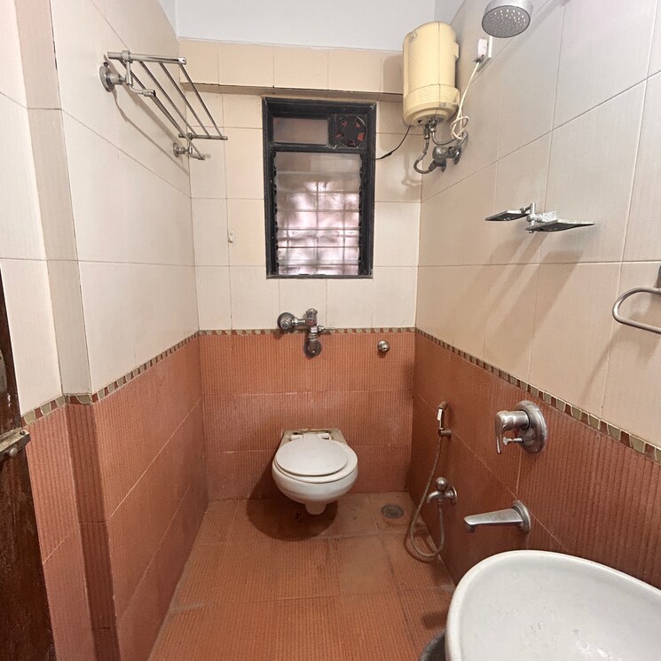 Bathroom, suncity-complex 2 Bedroom 650 Sq.Ft. Apartment In Tirandaz Mumbai 8759579