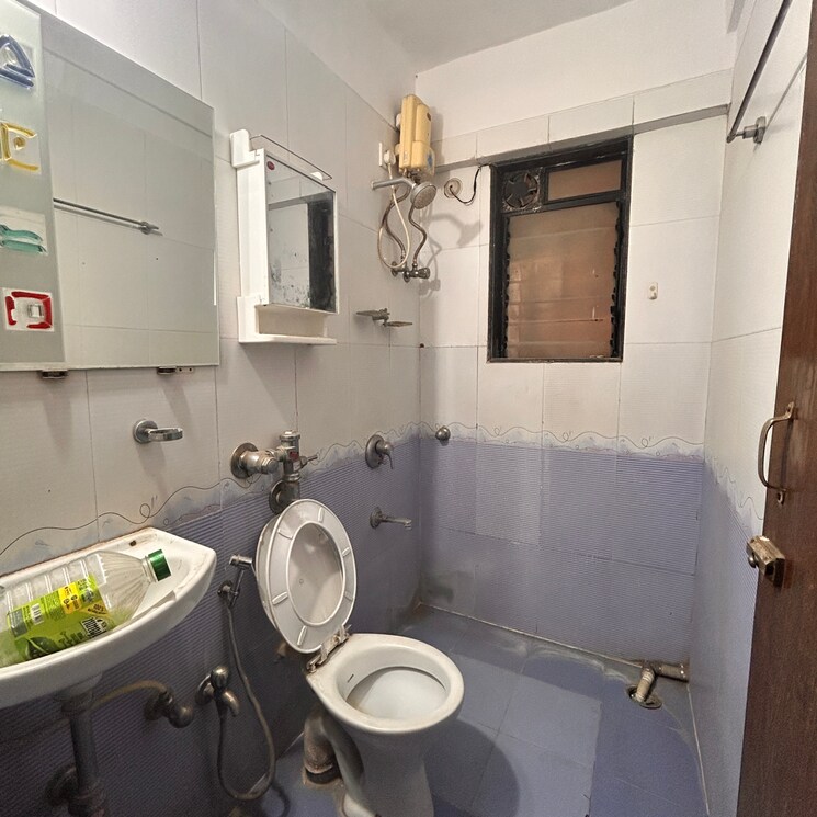 Bathroom, suncity-complex 2 Bedroom 650 Sq.Ft. Apartment In Tirandaz Mumbai 8759579