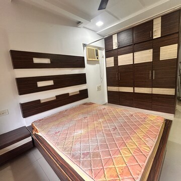 Bedroom in 2 BHK Apartment at Suncity Complex, Tirandaz – for Rent