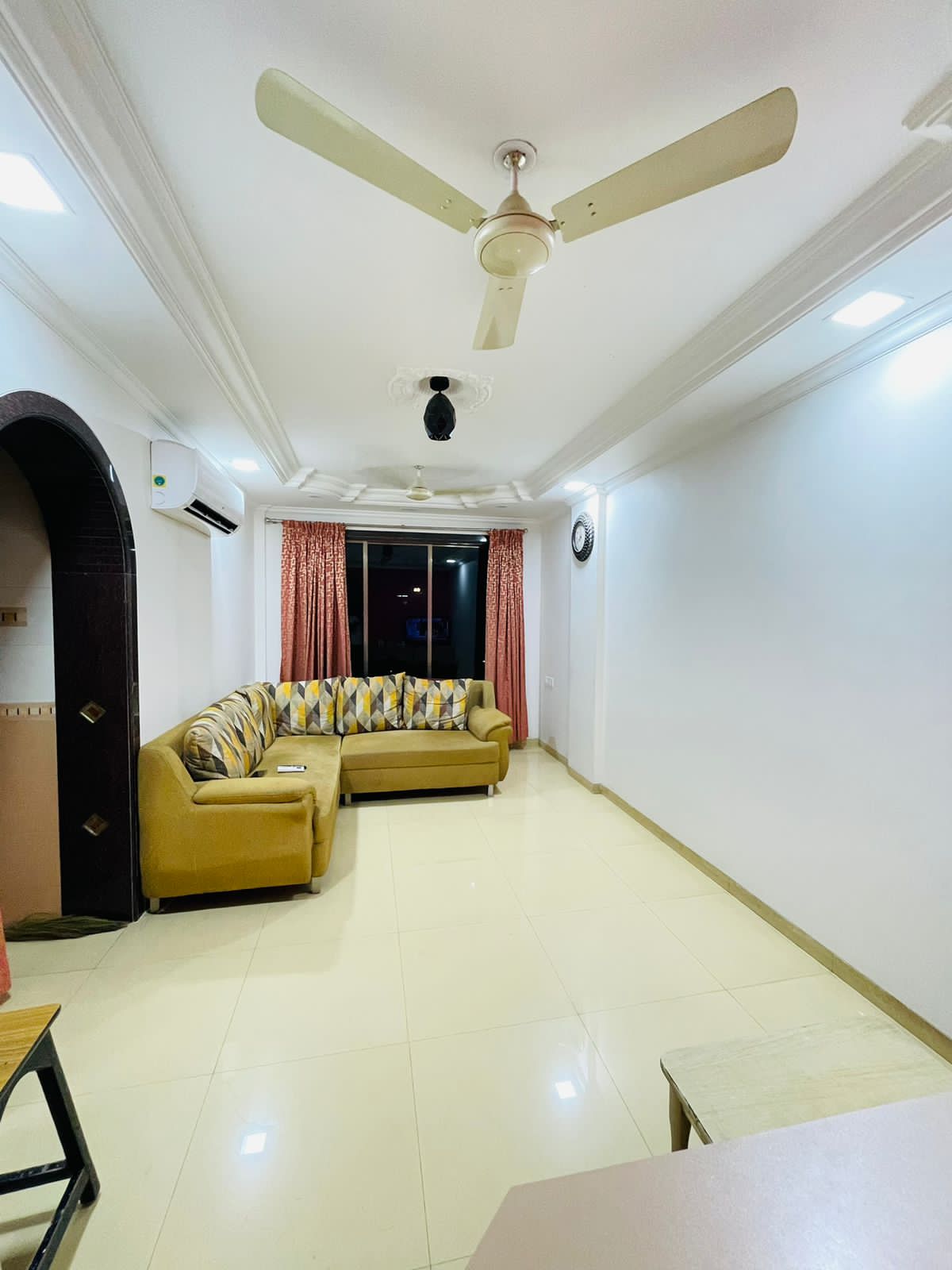 2 BHK Apartment For Rent in Hiranandani Estate