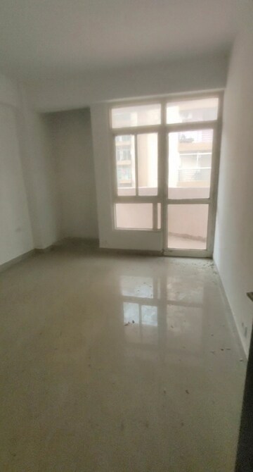 Room in 3 BHK Apartment at Keltech Golf Vista, Dundahera – for Sale