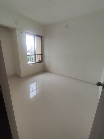 Room in 2 BHK Apartment at Rustomjee Avenue L1, Virar West – for Rent