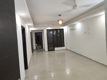 2 BHK Apartment For Rent in Logix Blossom County, Sector 137