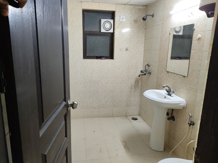 Bathroom, logix-blossom-county 2 Bedroom 1145 Sq.Ft. Apartment In Sector 137 Noida 8759639