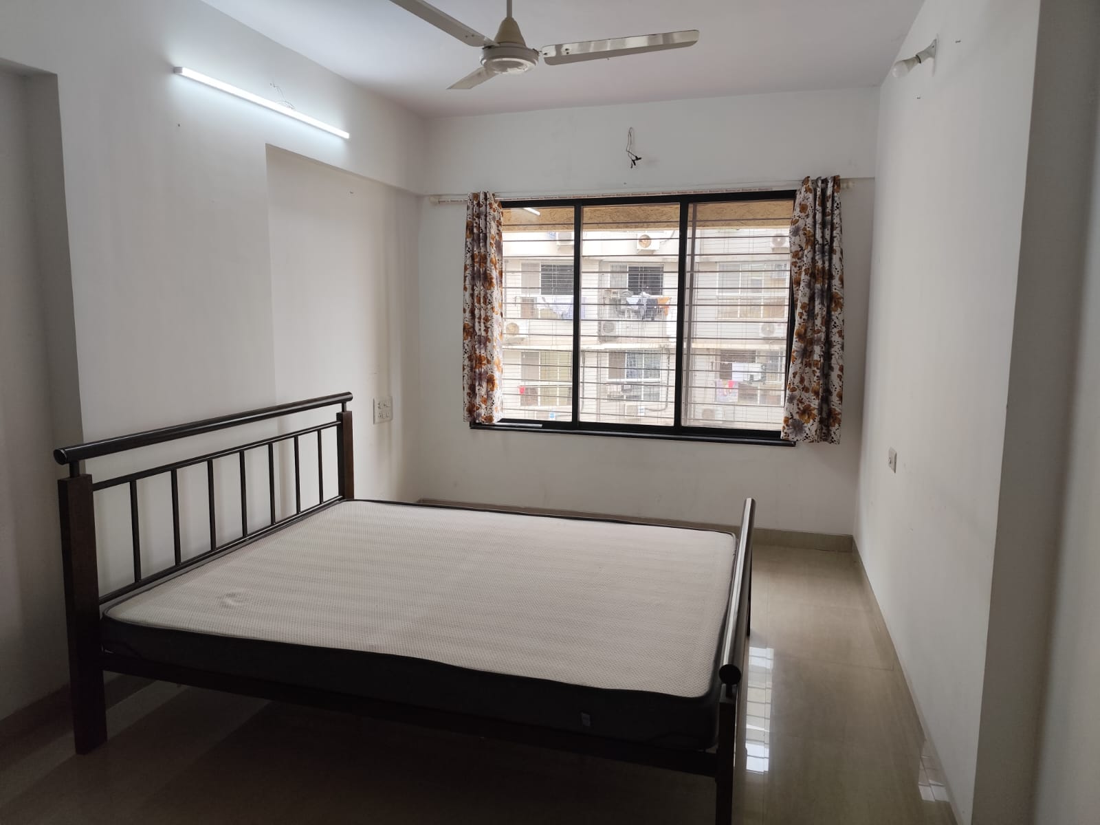 2 BHK Apartment For Rent in Swastik Park