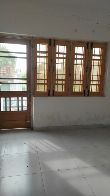 3 BHK Builder Floor For Rent in Shimla Bypass Road