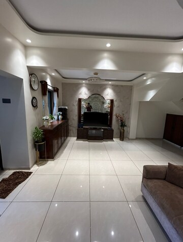 Living Room in 4 BHK Independent House at Tapi CHS, Vashi Sector 14 – for Sale