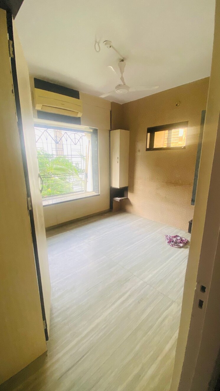Room, kamala-vihar-chs 1 Bedroom 450 Sq.Ft. Apartment In Kandivali West Mumbai 8759707