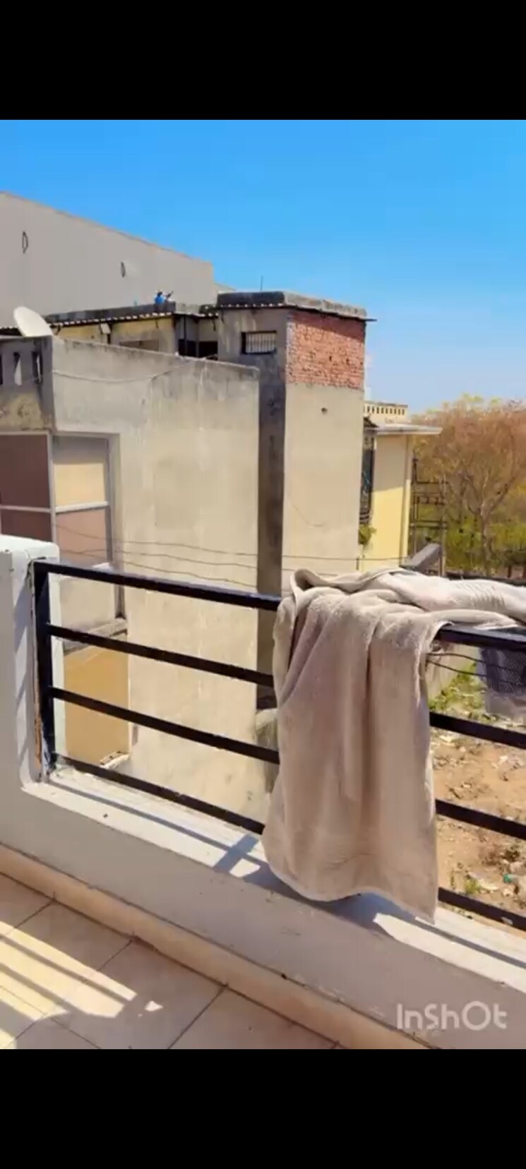 Balcony, green fields colony 4 Bedroom 250 Sq.Yd. Builder Floor In Green Fields Colony Faridabad 8759708