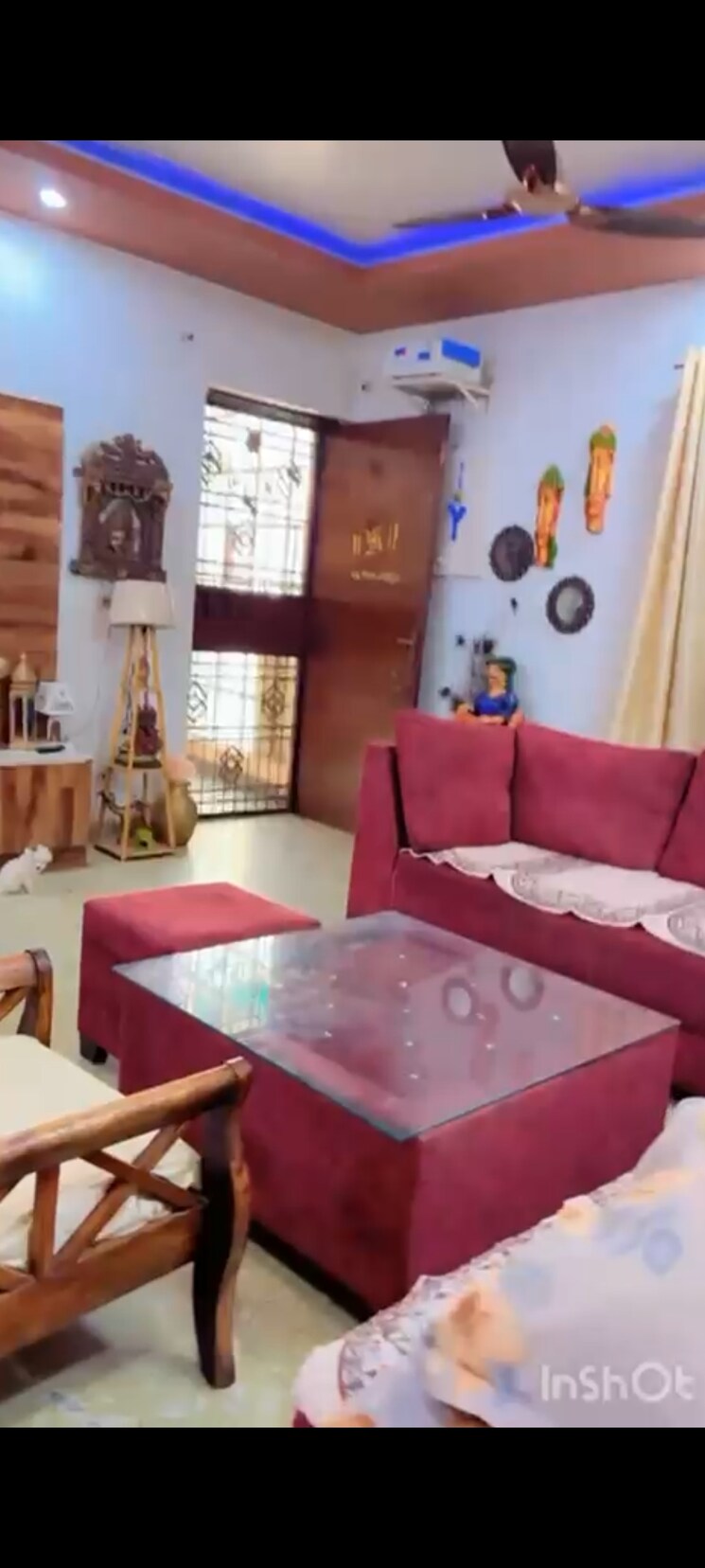 Living Room, green fields colony 4 Bedroom 250 Sq.Yd. Builder Floor In Green Fields Colony Faridabad 8759708