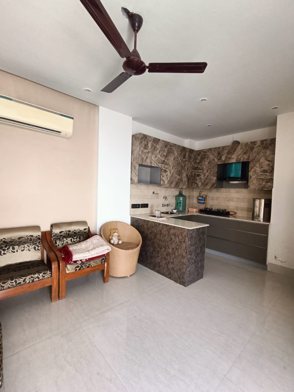 1 BHK + Pooja Room Builder Floor For Rent in Saket