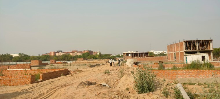 undefined, sector 144  50 Sq.Yd. Plot In Sector 144 Noida 8759718