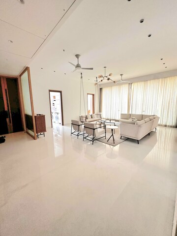 Gym in 4 BHK Apartment at Venetia Jamnagar CHS, Vile Parle West – for Rent