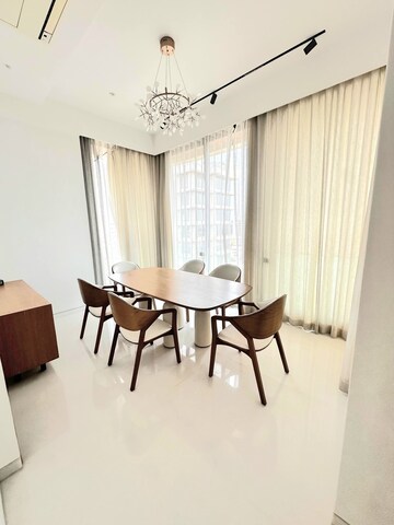 Master Bedroom in 4 BHK Apartment at Venetia Jamnagar CHS, Vile Parle West – for Rent