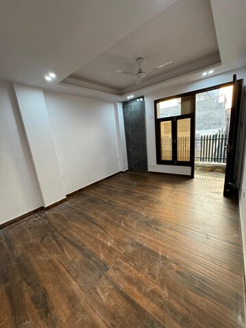 Room in 2 BHK Builder Floor at Malviya Nagar – for Sale
