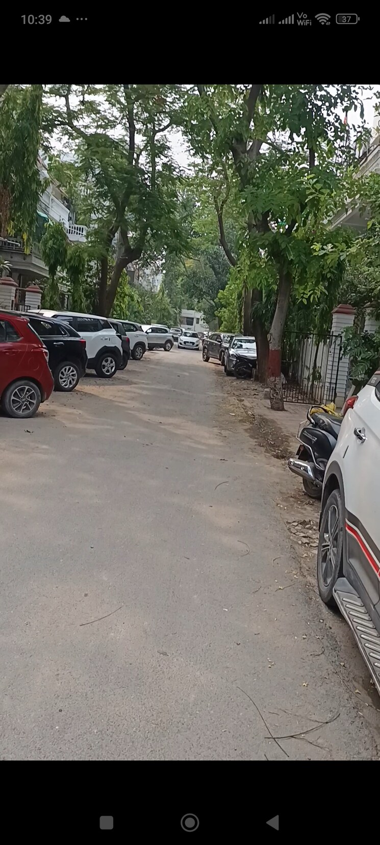  Parking, charmwood village 3 Bedroom 220 Sq.Yd. Villa In Charmwood Village Faridabad 8759738